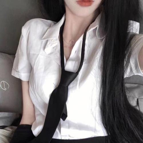 雾中湖